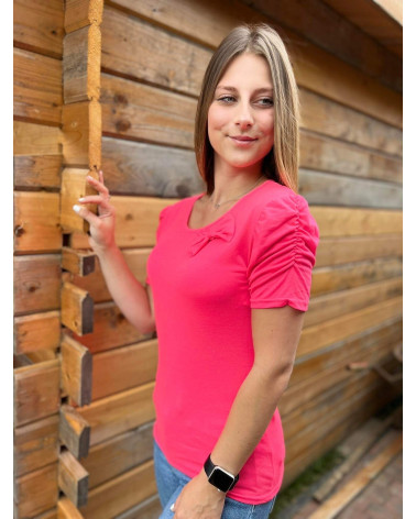 Tee-shirt nœud niveau poitrine