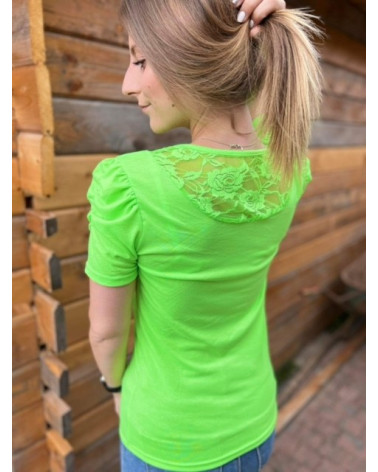 Tee-shirt nœud niveau poitrine